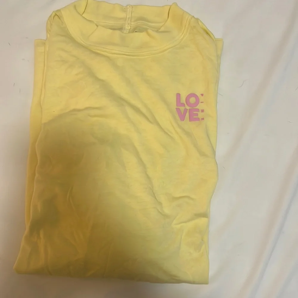 PINK top - Picture 1 of 1